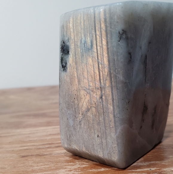 Labradorite Crystal Freeform 0.58 pounds - Picture 4 of 13